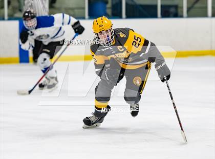 Thumbnail 2 in Carmel vs. Libertyville photogallery.