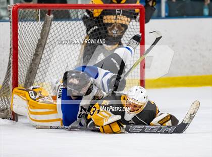 Thumbnail 1 in Carmel vs. Libertyville photogallery.
