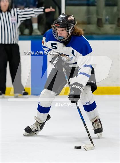 Thumbnail 1 in Carmel vs. Libertyville photogallery.