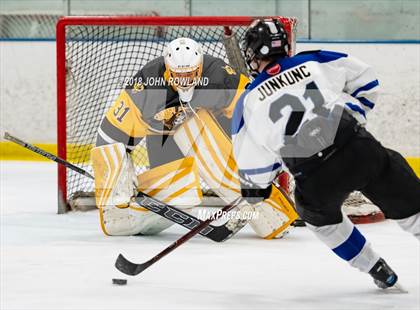 Thumbnail 3 in Carmel vs. Libertyville photogallery.