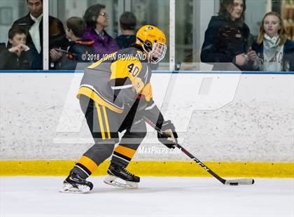 Thumbnail 3 in Carmel vs. Libertyville photogallery.