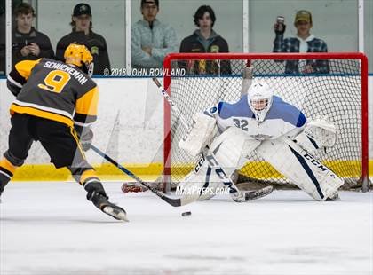 Thumbnail 3 in Carmel vs. Libertyville photogallery.