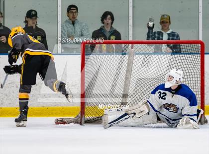Thumbnail 2 in Carmel vs. Libertyville photogallery.