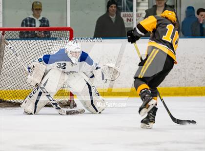 Thumbnail 3 in Carmel vs. Libertyville photogallery.
