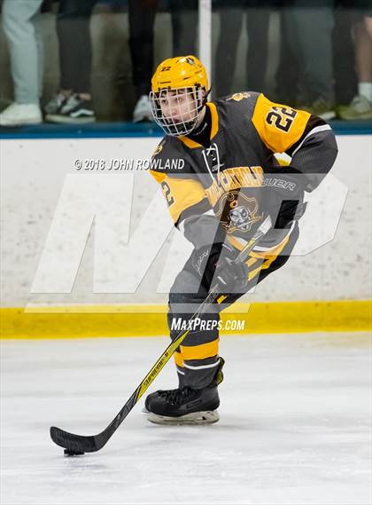 Thumbnail 3 in Carmel vs. Libertyville photogallery.