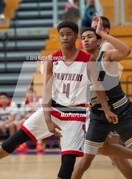 Thumbnail 1 in St. Francis vs. Vista (BSN Sports Showcase) photogallery.