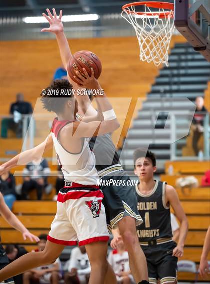 Thumbnail 2 in St. Francis vs. Vista (BSN Sports Showcase) photogallery.