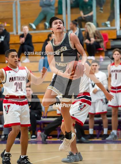 Thumbnail 3 in St. Francis vs. Vista (BSN Sports Showcase) photogallery.