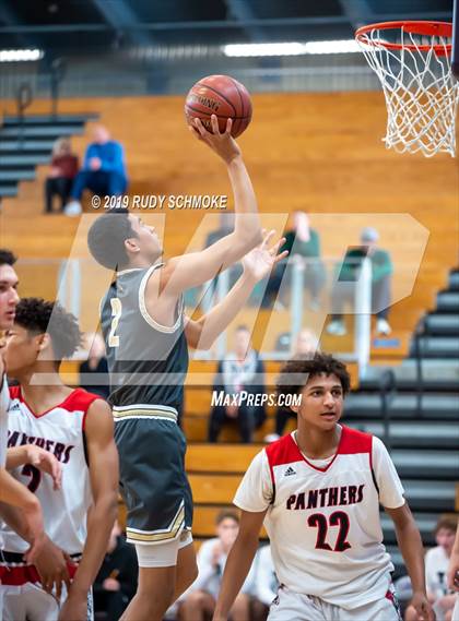 Thumbnail 1 in St. Francis vs. Vista (BSN Sports Showcase) photogallery.