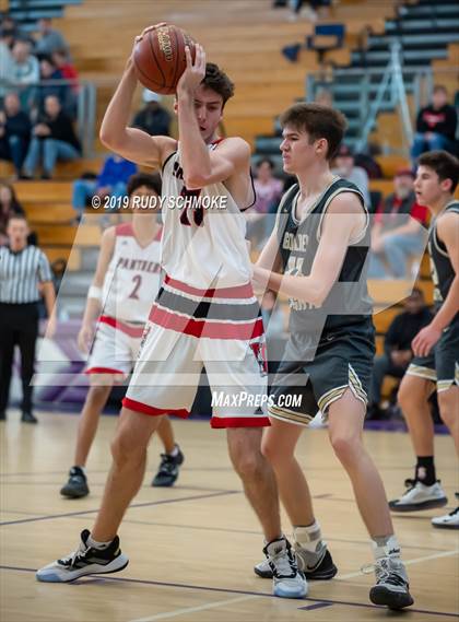 Thumbnail 1 in St. Francis vs. Vista (BSN Sports Showcase) photogallery.