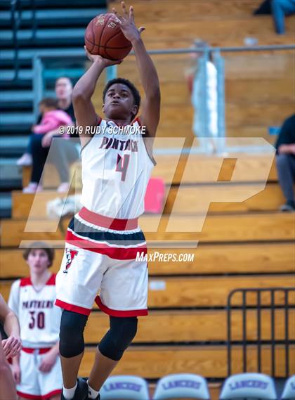 Thumbnail 2 in St. Francis vs. Vista (BSN Sports Showcase) photogallery.