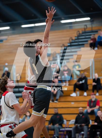 Thumbnail 3 in St. Francis vs. Vista (BSN Sports Showcase) photogallery.