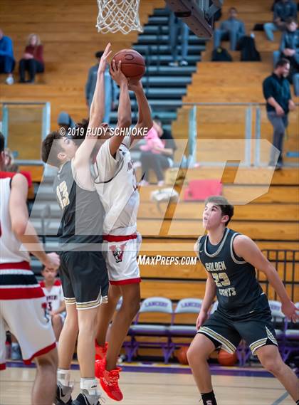 Thumbnail 1 in St. Francis vs. Vista (BSN Sports Showcase) photogallery.
