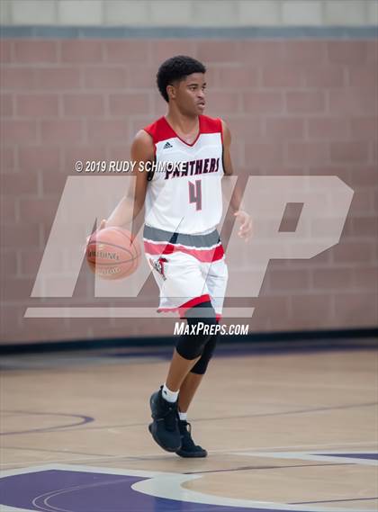 Thumbnail 3 in St. Francis vs. Vista (BSN Sports Showcase) photogallery.