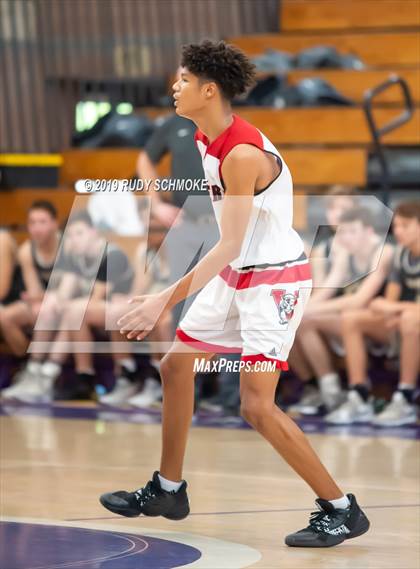 Thumbnail 1 in St. Francis vs. Vista (BSN Sports Showcase) photogallery.