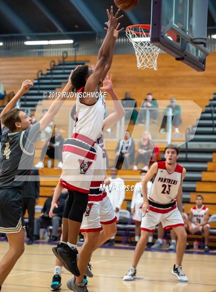 Thumbnail 3 in St. Francis vs. Vista (BSN Sports Showcase) photogallery.