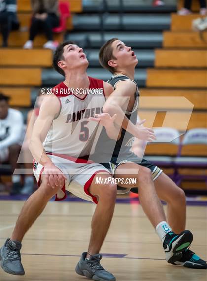 Thumbnail 1 in St. Francis vs. Vista (BSN Sports Showcase) photogallery.