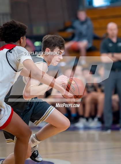 Thumbnail 1 in St. Francis vs. Vista (BSN Sports Showcase) photogallery.