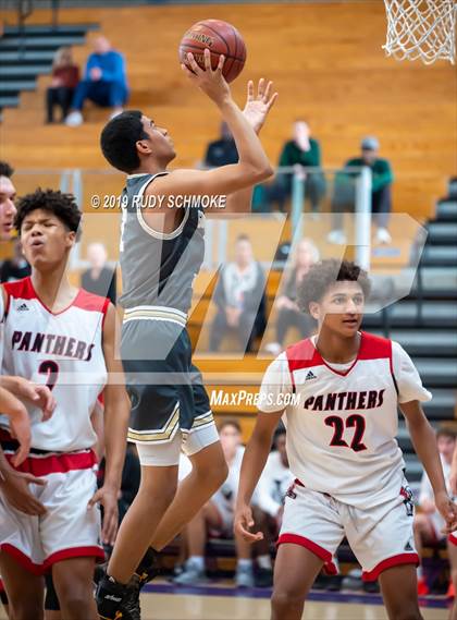 Thumbnail 1 in St. Francis vs. Vista (BSN Sports Showcase) photogallery.