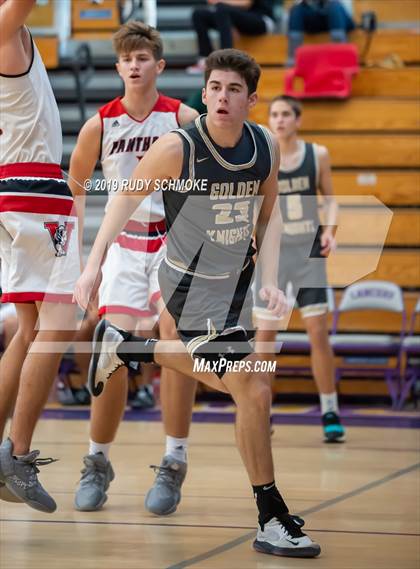 Thumbnail 1 in St. Francis vs. Vista (BSN Sports Showcase) photogallery.