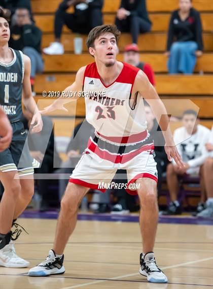 Thumbnail 1 in St. Francis vs. Vista (BSN Sports Showcase) photogallery.