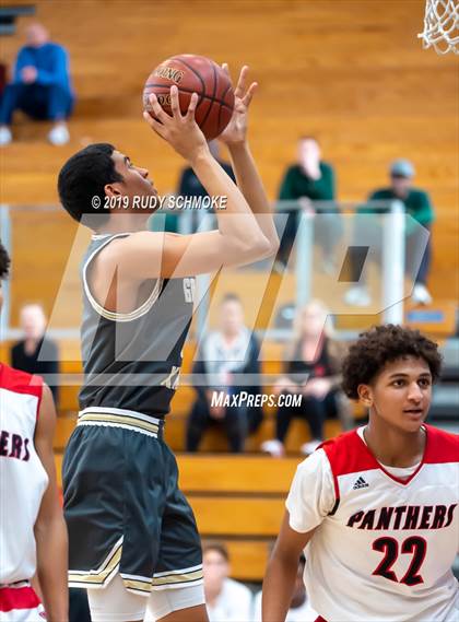 Thumbnail 2 in St. Francis vs. Vista (BSN Sports Showcase) photogallery.
