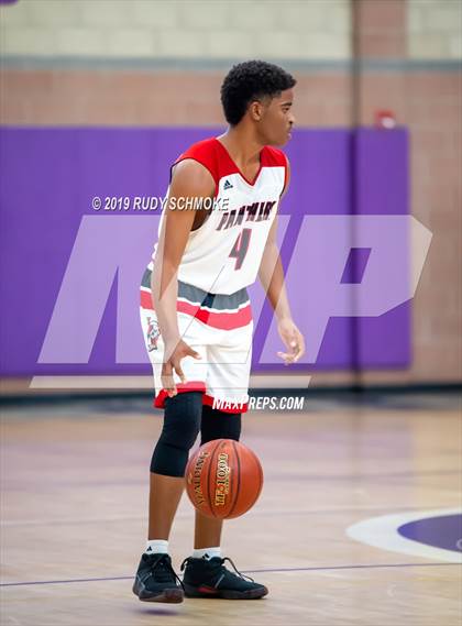 Thumbnail 3 in St. Francis vs. Vista (BSN Sports Showcase) photogallery.