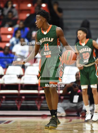 Thumbnail 3 in Morgan Park vs. Champaign Central (Chicago Elite Classic) photogallery.