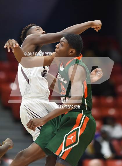 Thumbnail 2 in Morgan Park vs. Champaign Central (Chicago Elite Classic) photogallery.