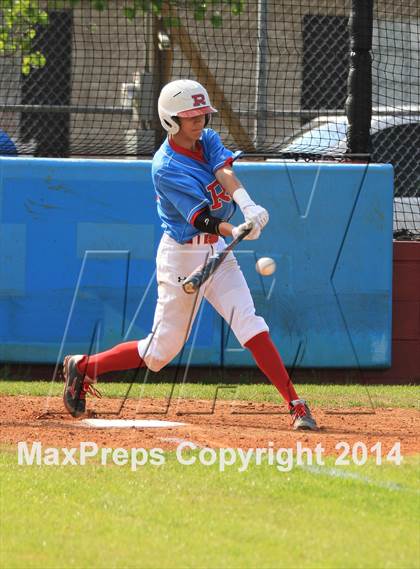 Thumbnail 2 in Archbishop Rummel vs. Belle Chase photogallery.