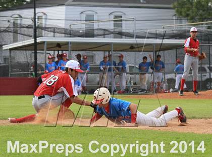 Thumbnail 1 in Archbishop Rummel vs. Belle Chase photogallery.
