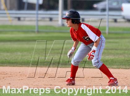 Thumbnail 2 in Archbishop Rummel vs. Belle Chase photogallery.