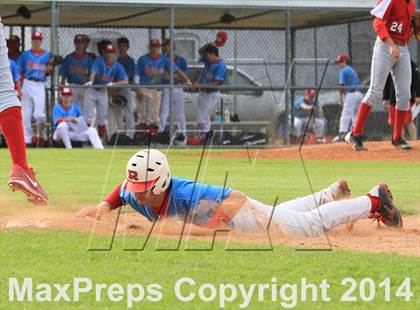 Thumbnail 1 in Archbishop Rummel vs. Belle Chase photogallery.