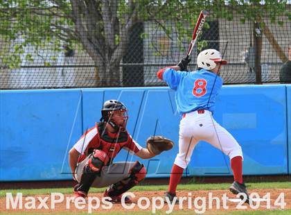 Thumbnail 2 in Archbishop Rummel vs. Belle Chase photogallery.