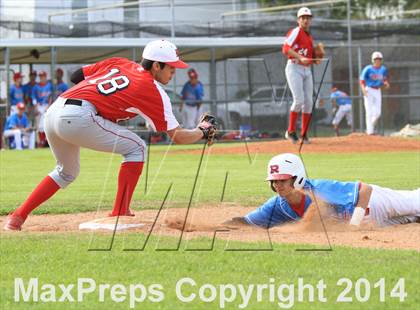 Thumbnail 1 in Archbishop Rummel vs. Belle Chase photogallery.