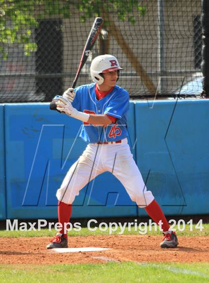 Thumbnail 3 in Archbishop Rummel vs. Belle Chase photogallery.