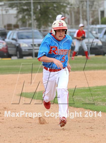 Thumbnail 3 in Archbishop Rummel vs. Belle Chase photogallery.
