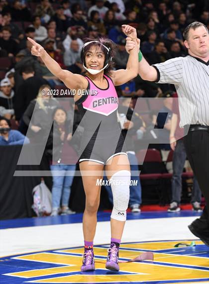 Thumbnail 1 in CIF State Girls Wrestling Championships (SemiFinals) photogallery.