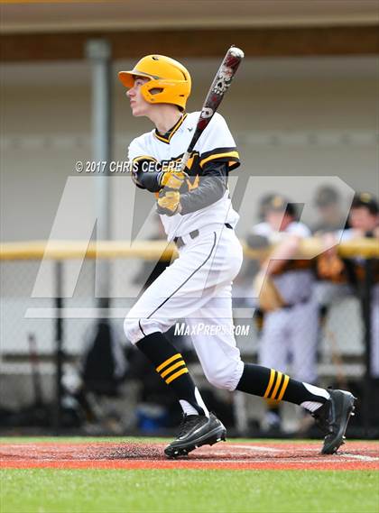 Thumbnail 2 in Gates Chili vs. McQuaid Jesuit (Section 5 Class AA 1st Round) photogallery.