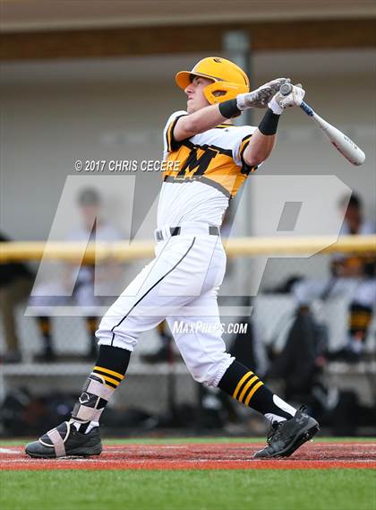 Thumbnail 1 in Gates Chili vs. McQuaid Jesuit (Section 5 Class AA 1st Round) photogallery.