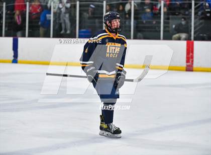 Thumbnail 1 in Webster Thomas @ Fairport photogallery.