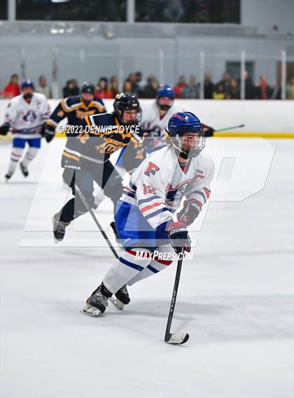 Thumbnail 1 in Webster Thomas @ Fairport photogallery.