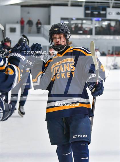 Thumbnail 1 in Webster Thomas @ Fairport photogallery.