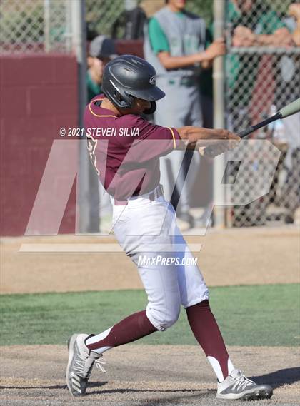 Thumbnail 2 in Point Loma vs. Poway (CIF SDS D1 Second Round) photogallery.
