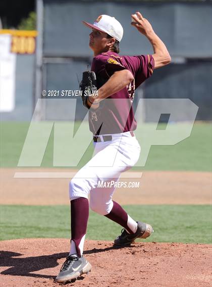 Thumbnail 2 in Point Loma vs. Poway (CIF SDS D1 Second Round) photogallery.