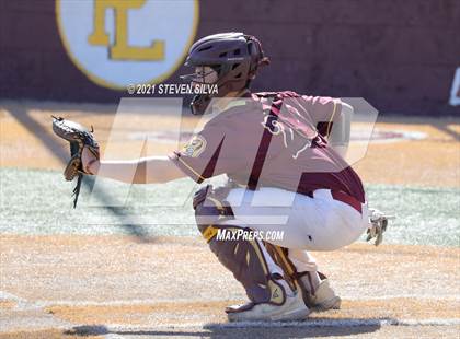 Thumbnail 3 in Point Loma vs. Poway (CIF SDS D1 Second Round) photogallery.