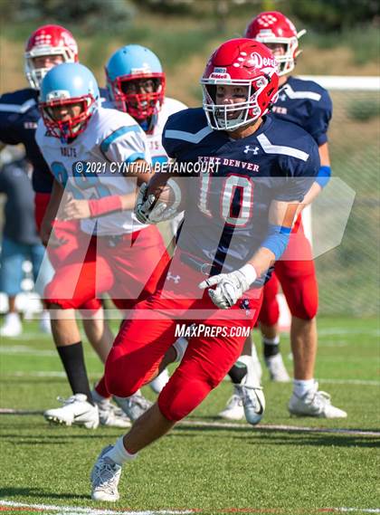 Thumbnail 3 in Kent Denver vs Manual photogallery.