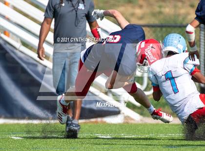 Thumbnail 3 in Kent Denver vs Manual photogallery.