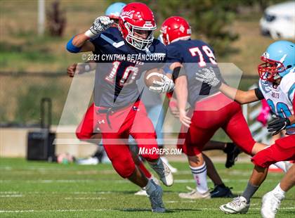 Thumbnail 3 in Kent Denver vs Manual photogallery.
