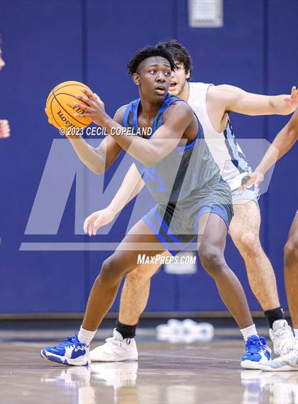 Thumbnail 2 in Walton vs. Pope photogallery.